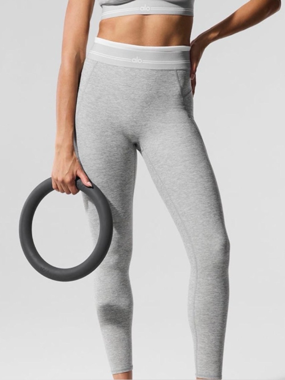 ALO soft Yoga Light Gray Stretch Leggings